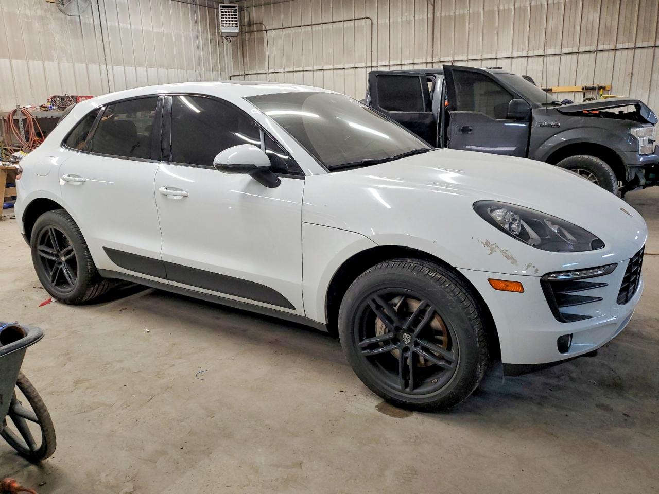 2018 PORSCHE MACAN S photo 4