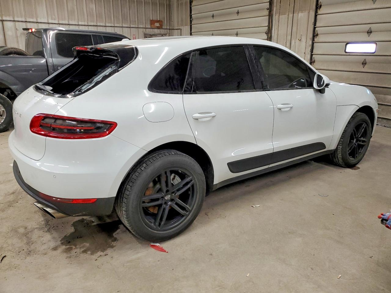 2018 PORSCHE MACAN S photo 3