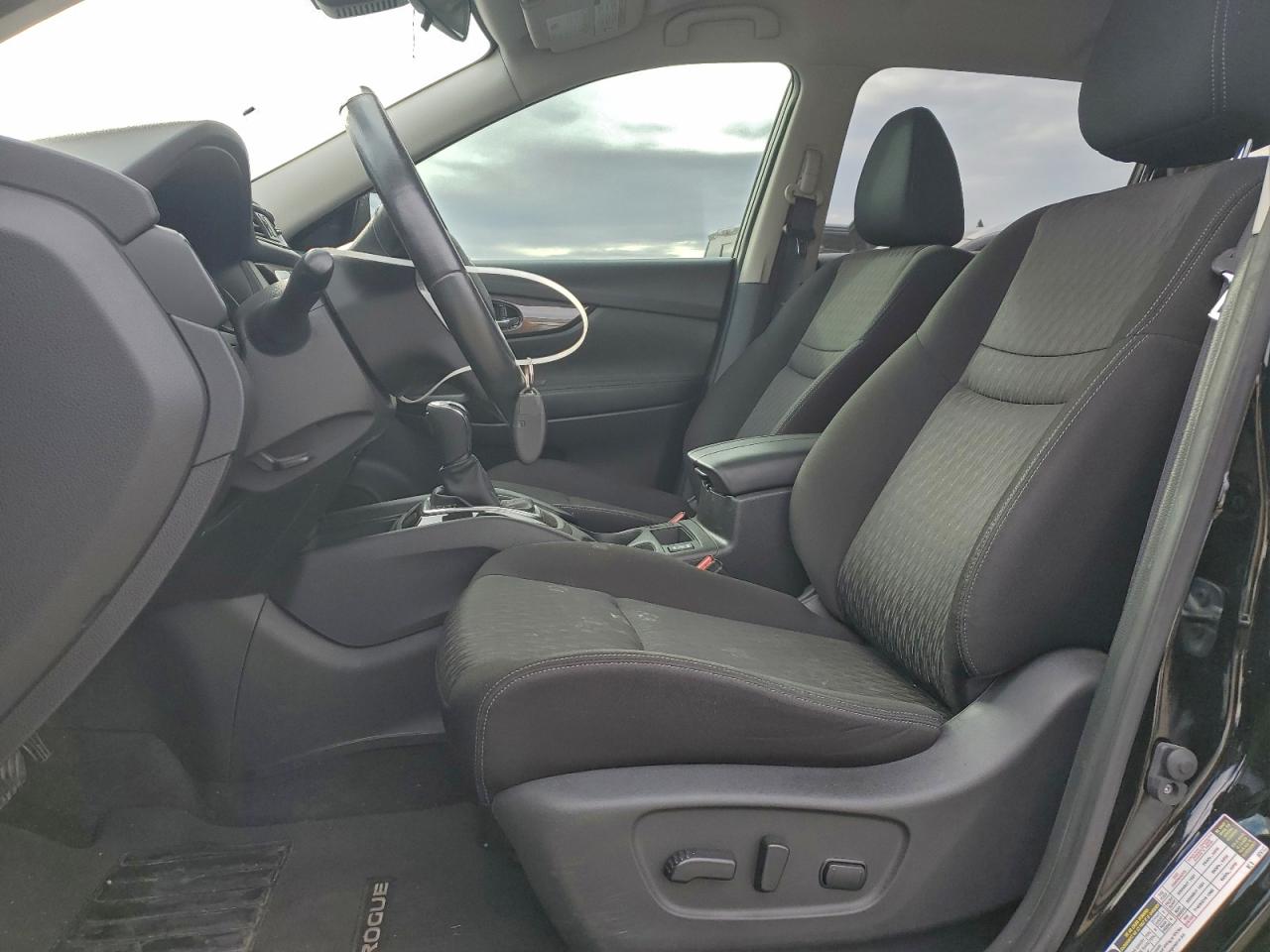 2019 NISSAN ROGUE S photo 7
