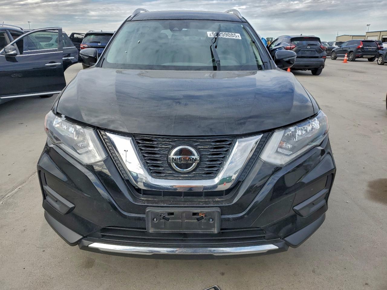 2019 NISSAN ROGUE S photo 5