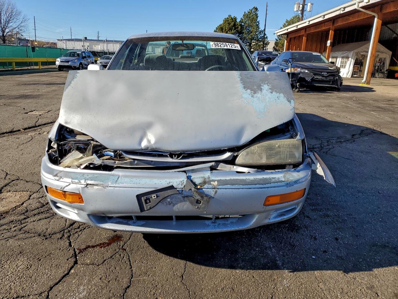 1995 TOYOTA CAMRY LE photo 9