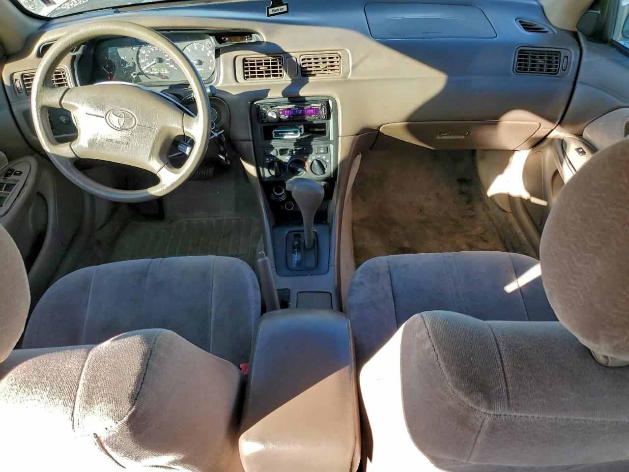 1999 TOYOTA CAMRY CE photo 8