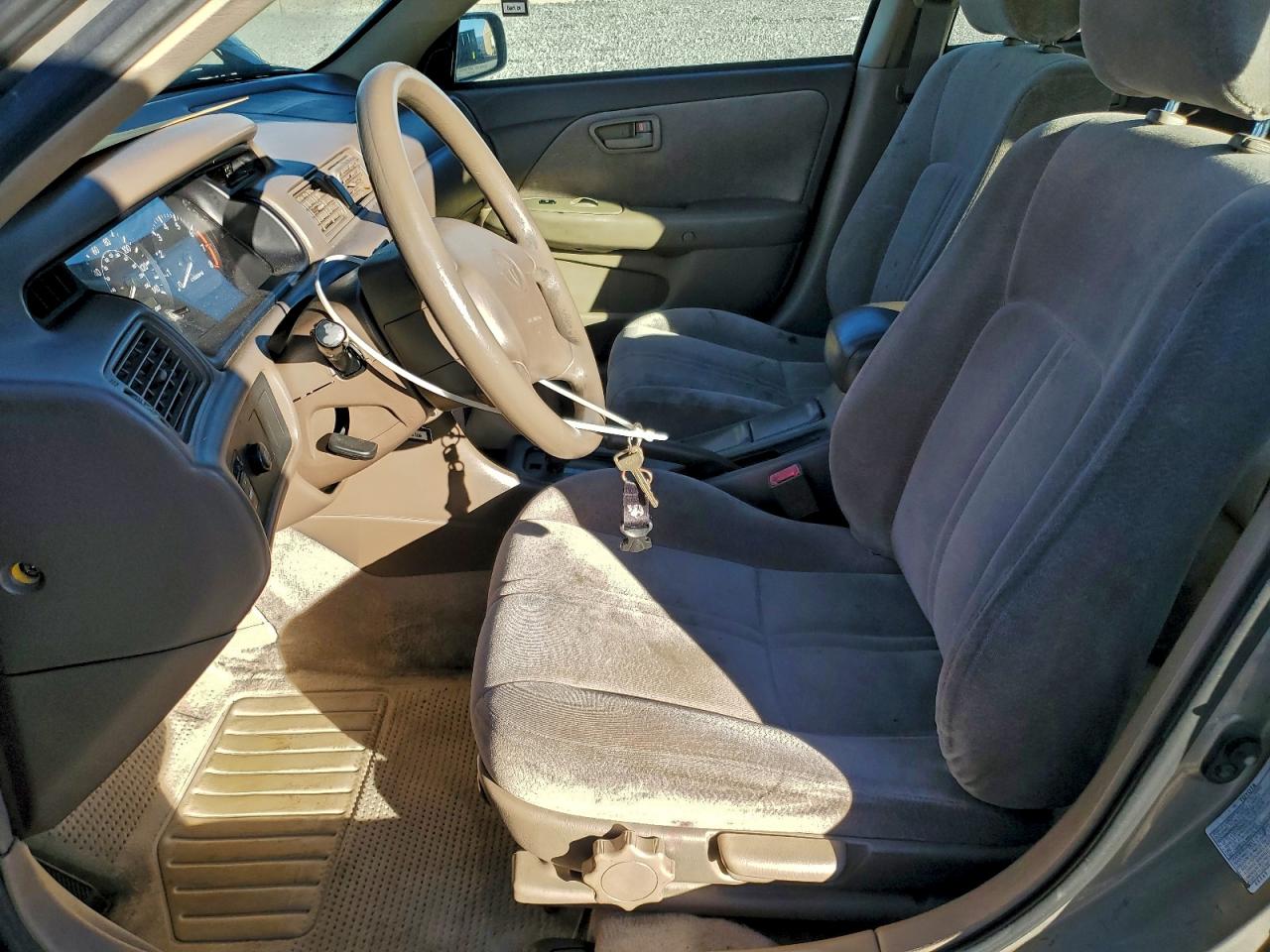 1999 TOYOTA CAMRY CE photo 7