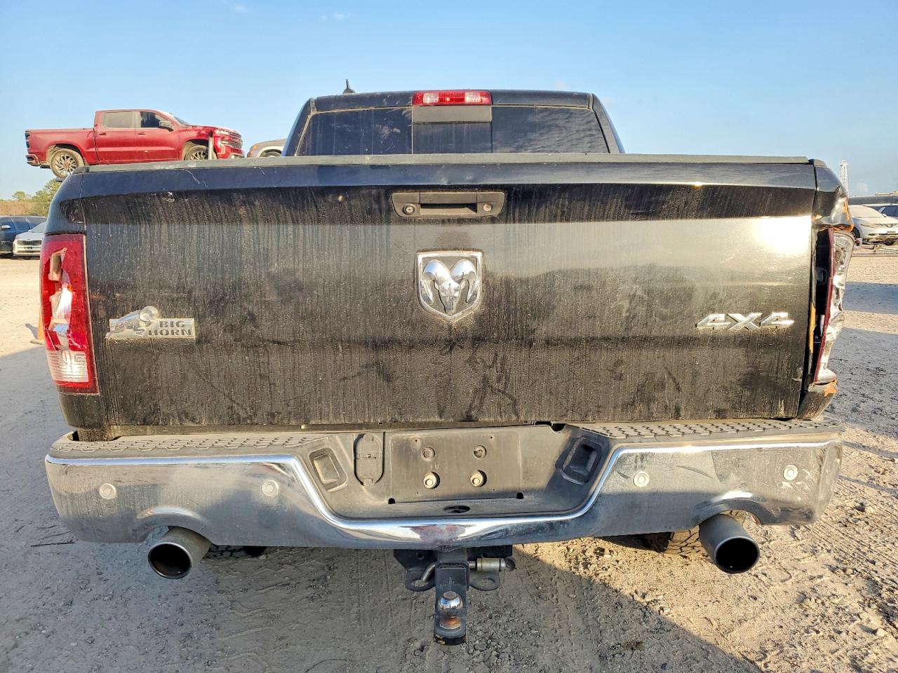 2015 RAM 1500 SLT photo 6