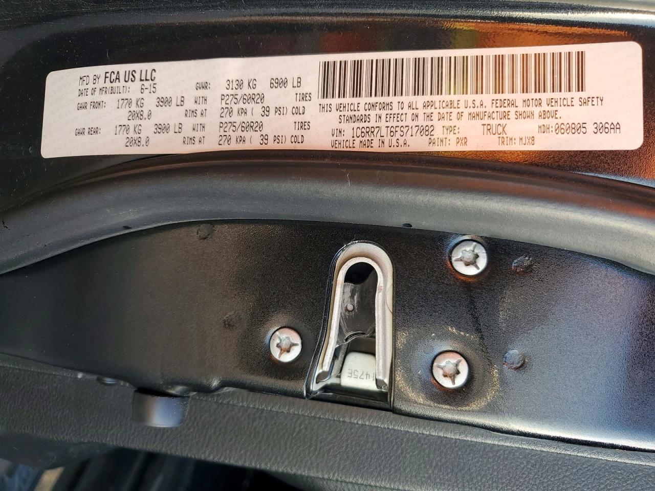2015 RAM 1500 SLT photo 12