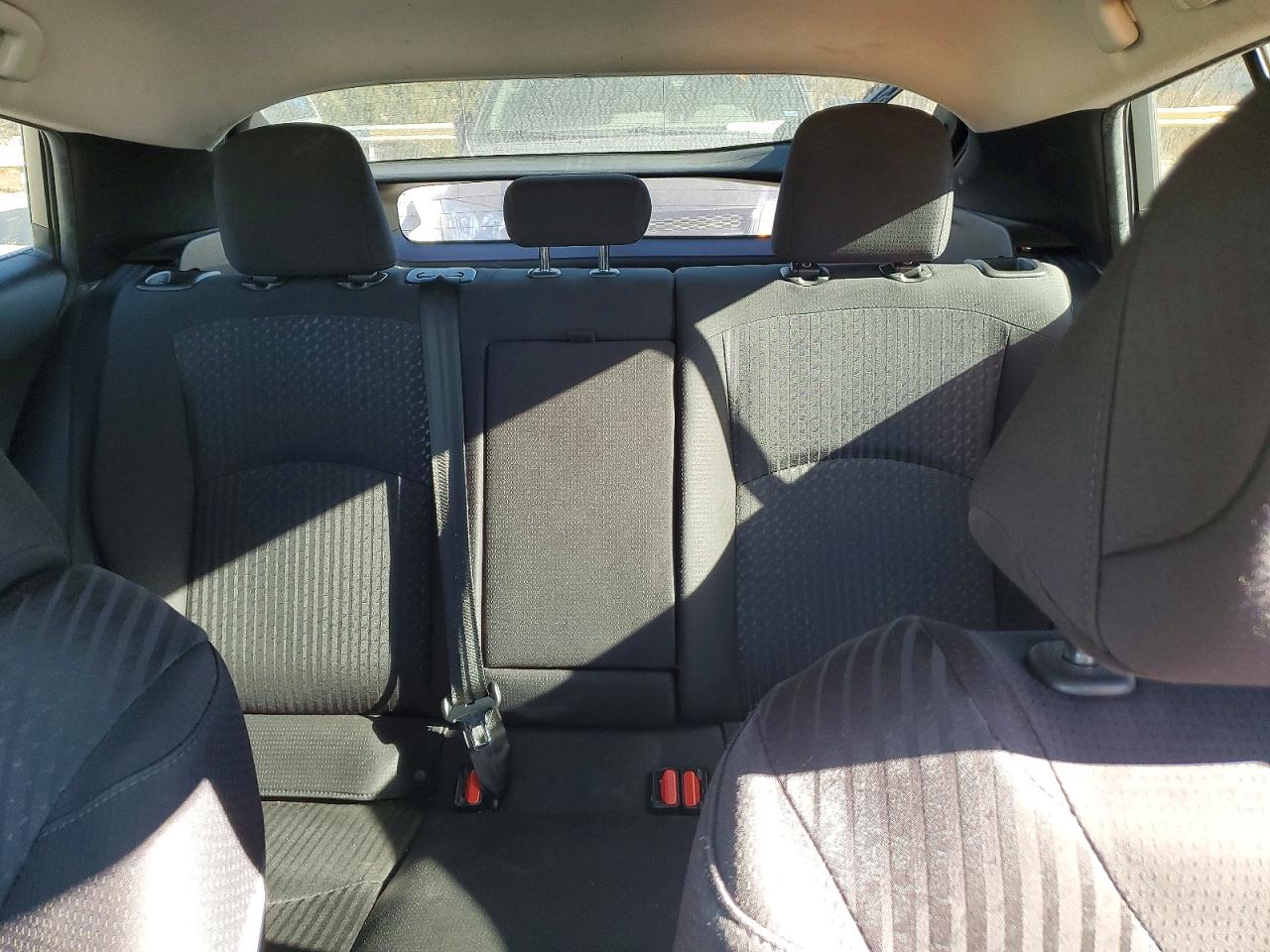 2018 TOYOTA PRIUS TWO photo 10