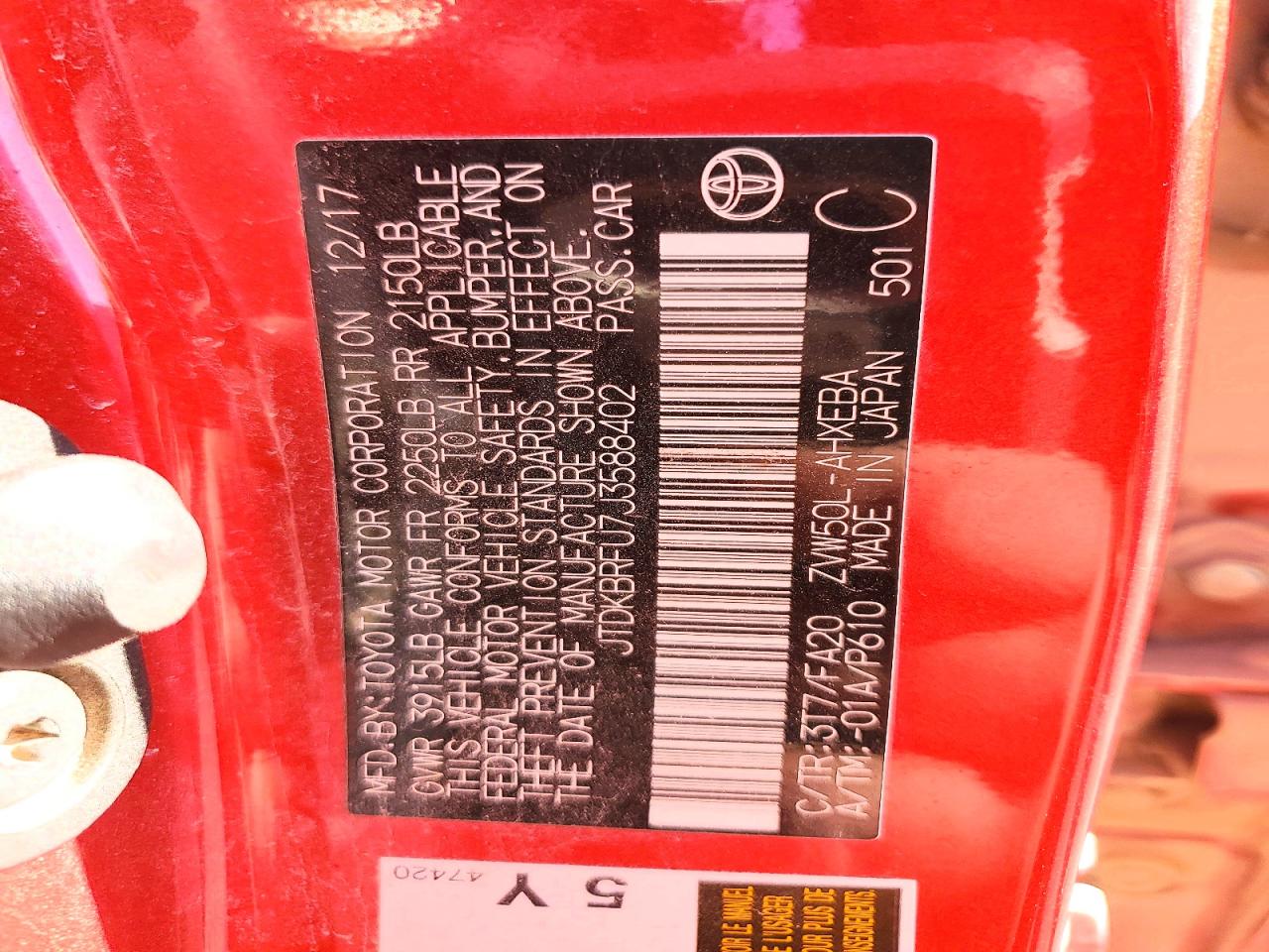 2018 TOYOTA PRIUS TWO photo 14