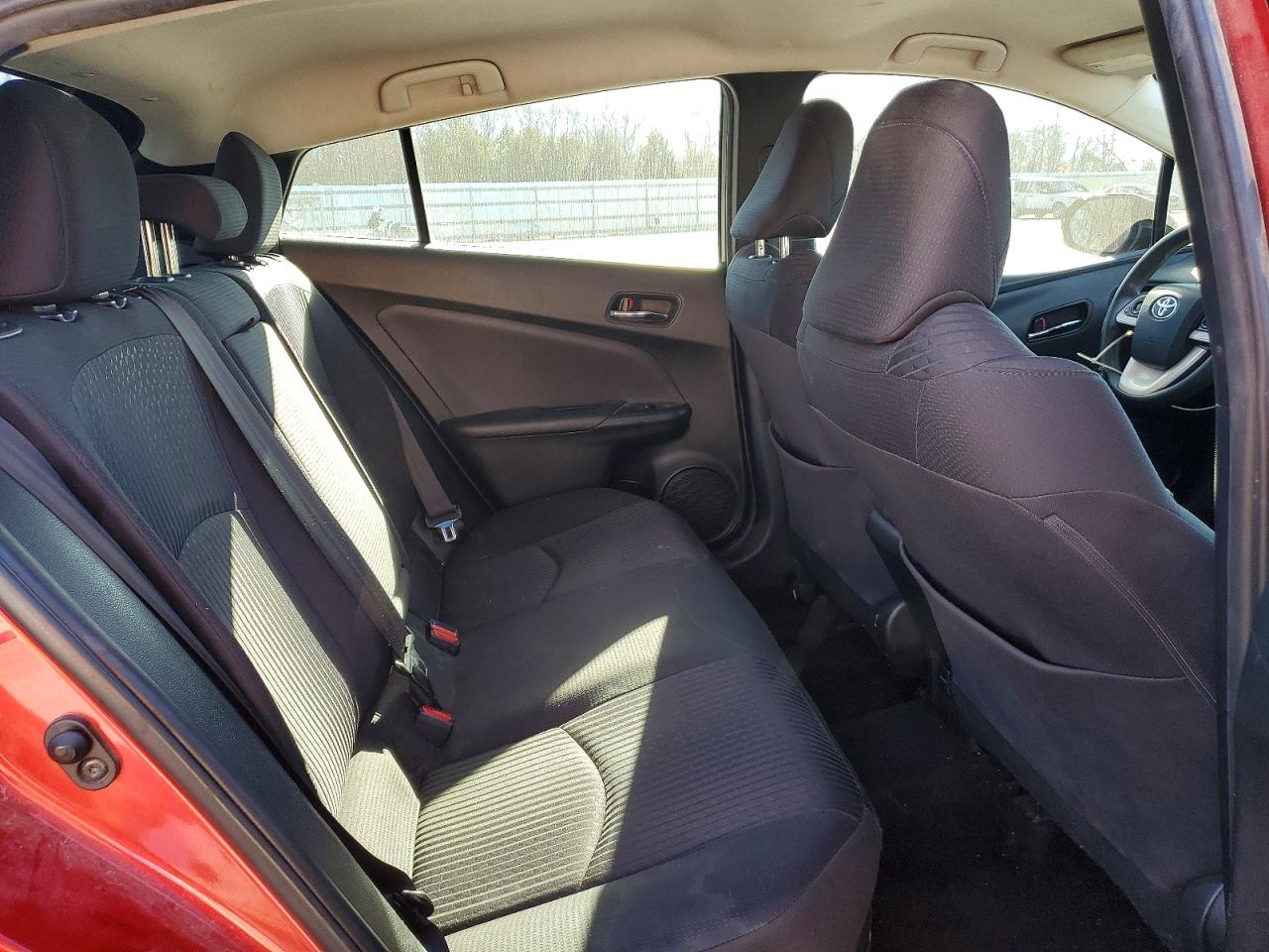 2018 TOYOTA PRIUS TWO photo 11