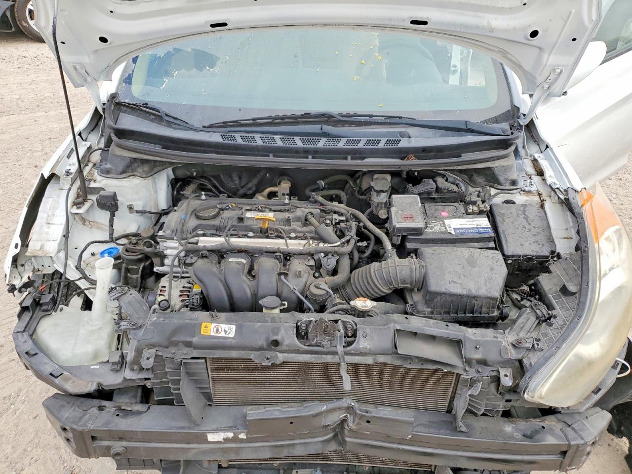 2013 HYUNDAI ELANTRA GLS photo 11