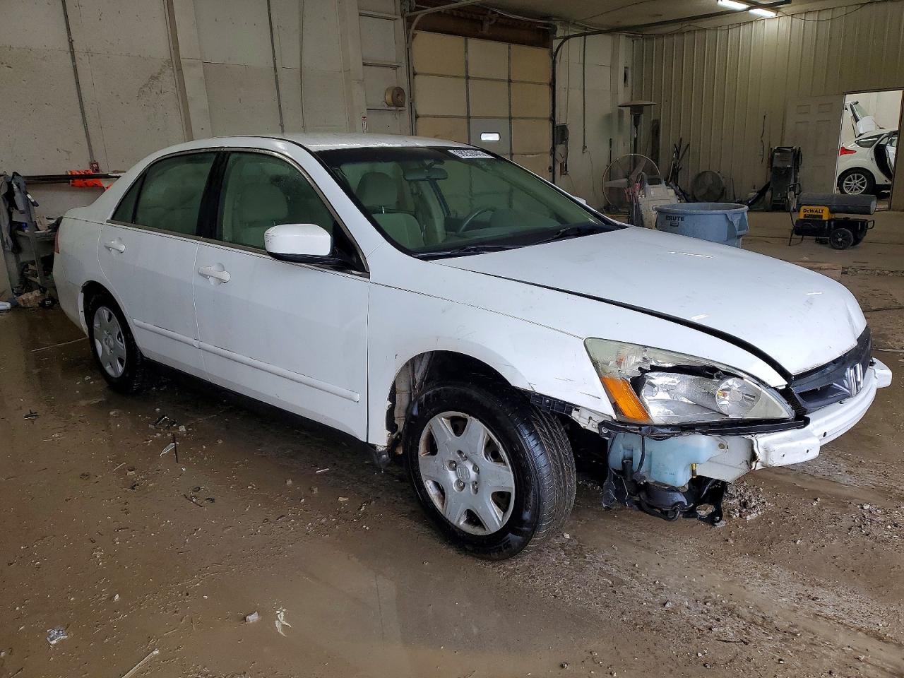 2006 HONDA ACCORD LX photo 4