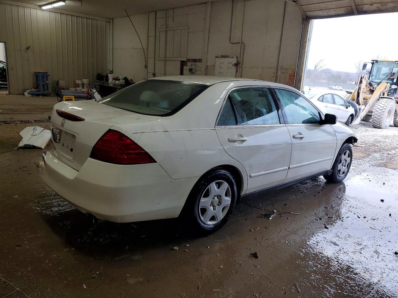 2006 HONDA ACCORD LX photo 3
