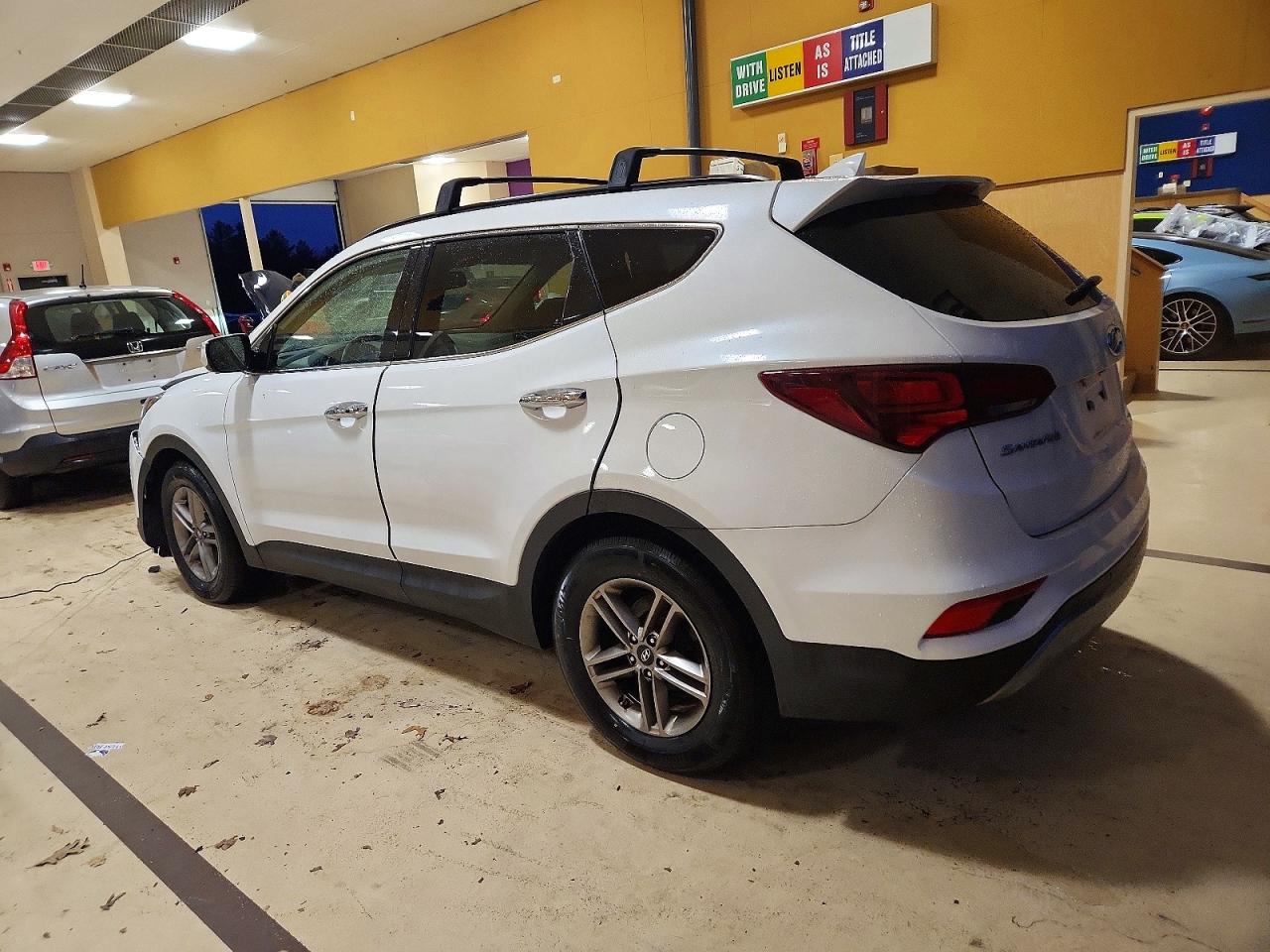2017 HYUNDAI SANTA FE SPORT photo 2