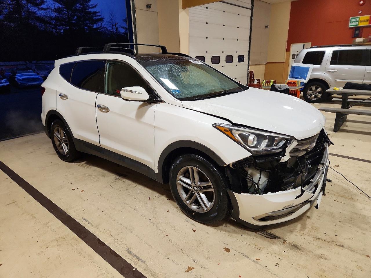 2017 HYUNDAI SANTA FE SPORT photo 4