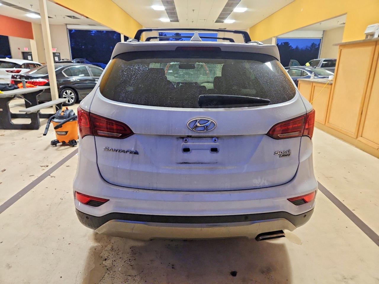 2017 HYUNDAI SANTA FE SPORT photo 6