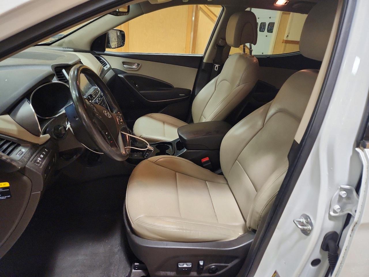 2017 HYUNDAI SANTA FE SPORT photo 7