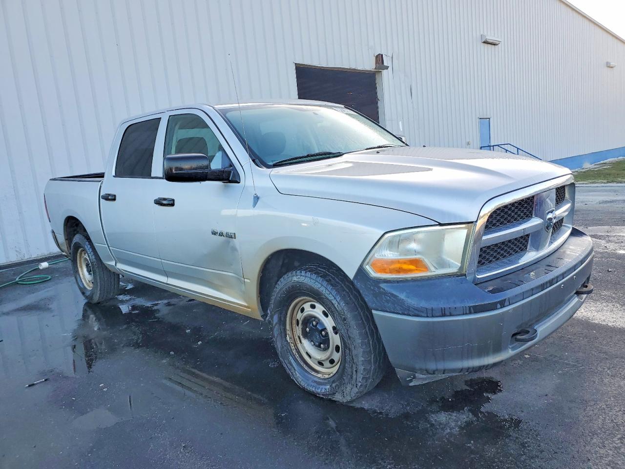 2010 DODGE RAM 1500 photo 4