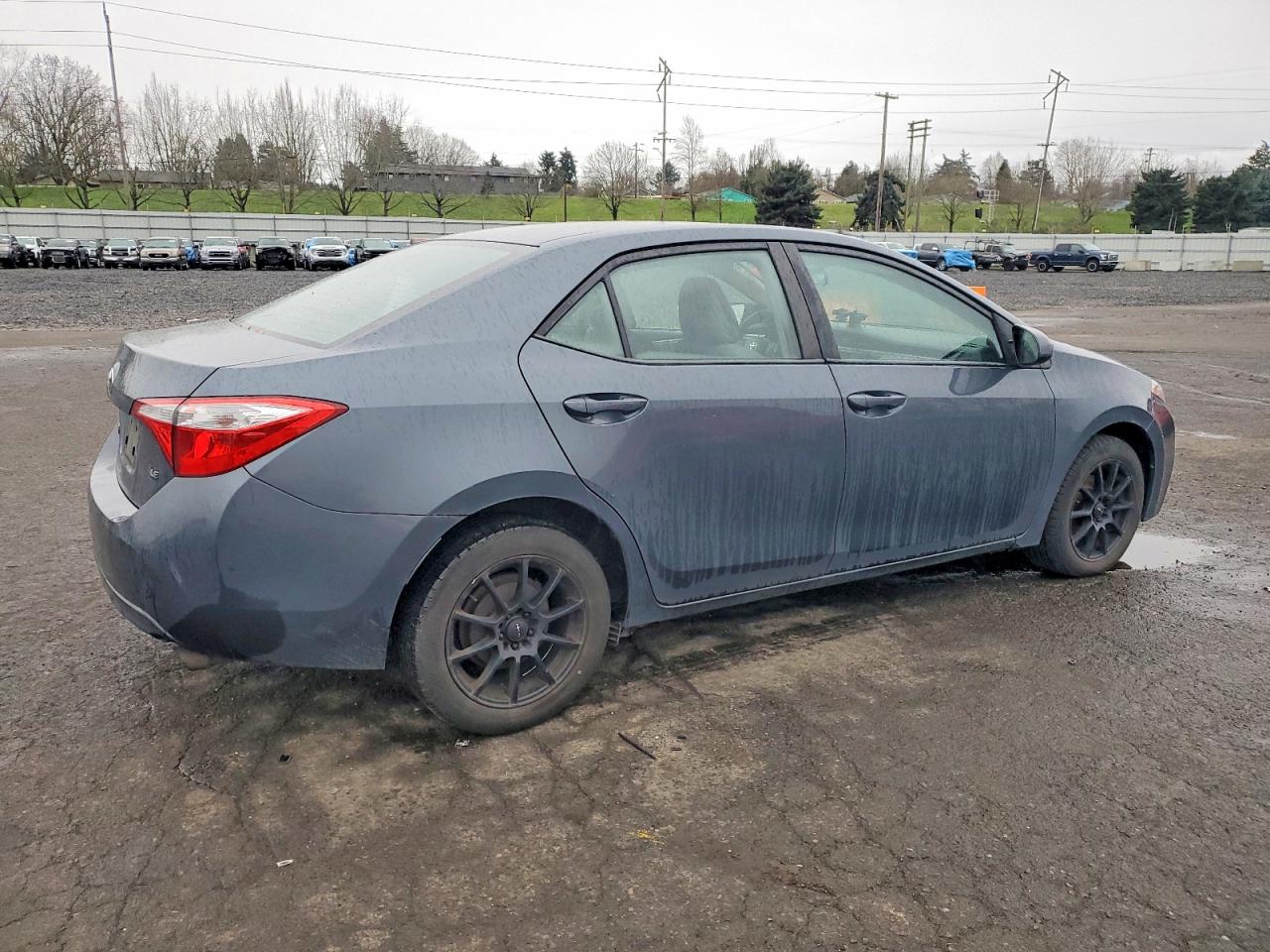 2014 TOYOTA COROLLA L photo 3
