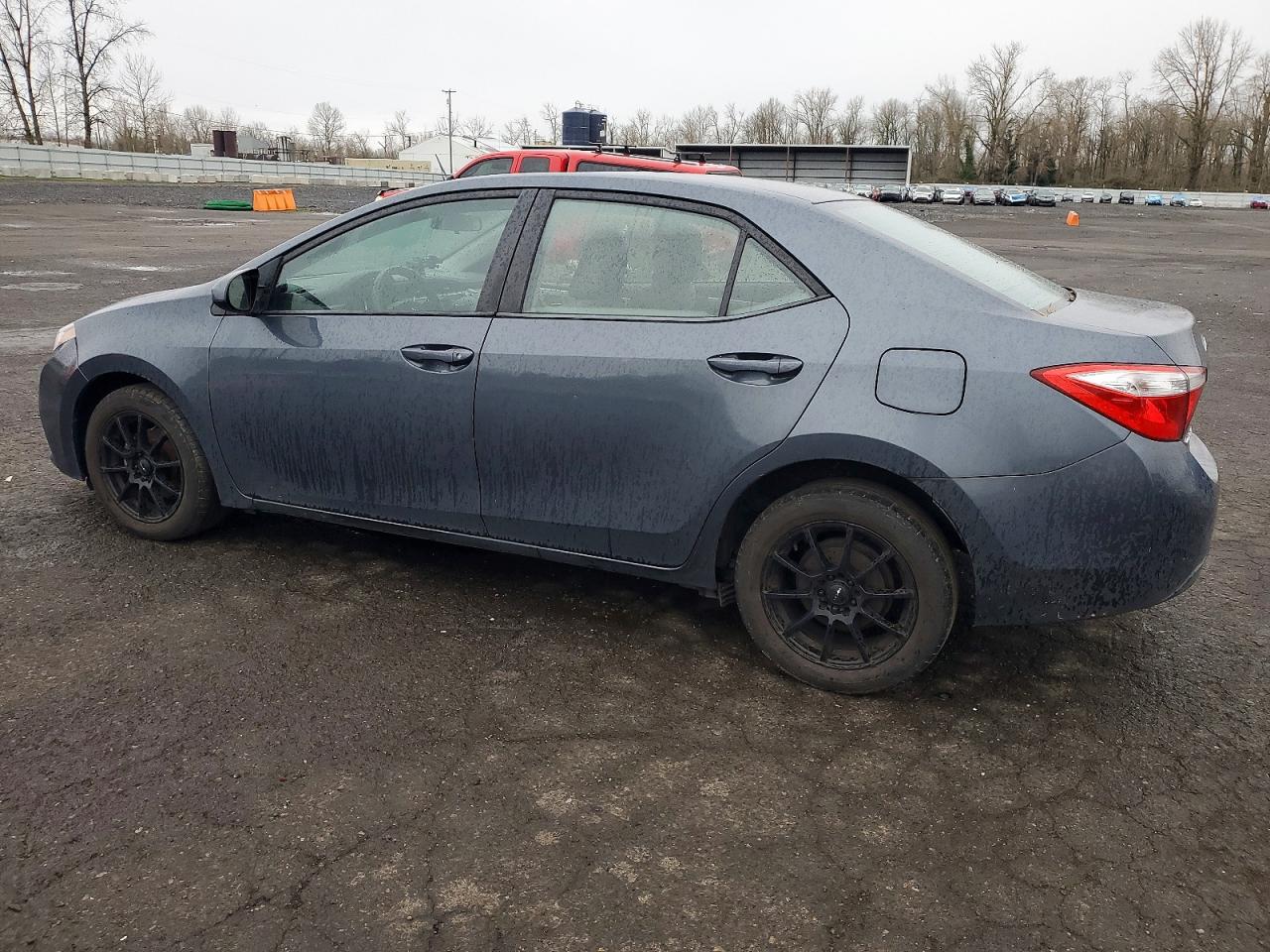 2014 TOYOTA COROLLA L photo 2