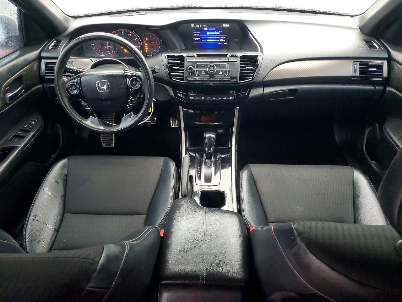 2017 HONDA ACCORD photo 8
