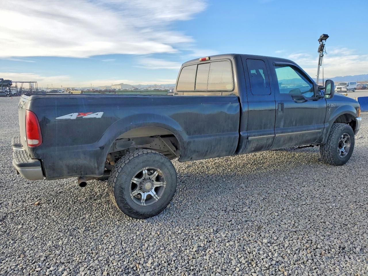 1999 FORD F350 SRW SUPER DUTY photo 3
