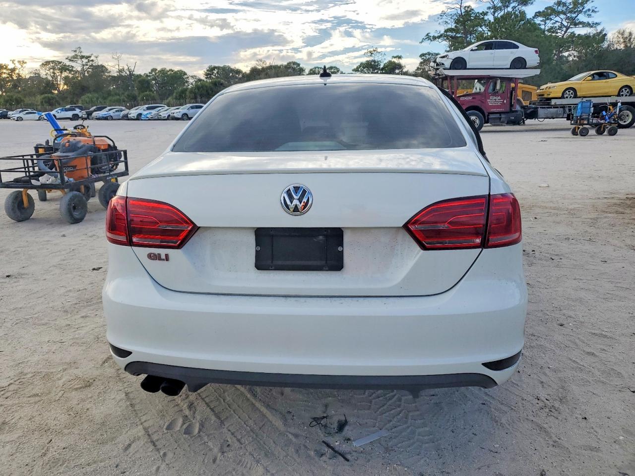 2014 VOLKSWAGEN JETTA GLI photo 6