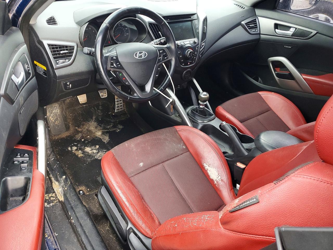 2015 HYUNDAI VELOSTER TURBO photo 8