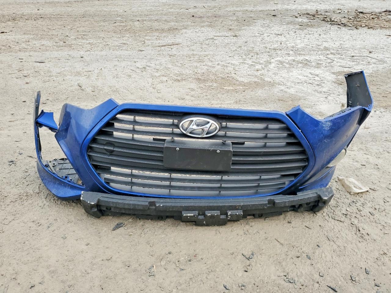 2015 HYUNDAI VELOSTER TURBO photo 12