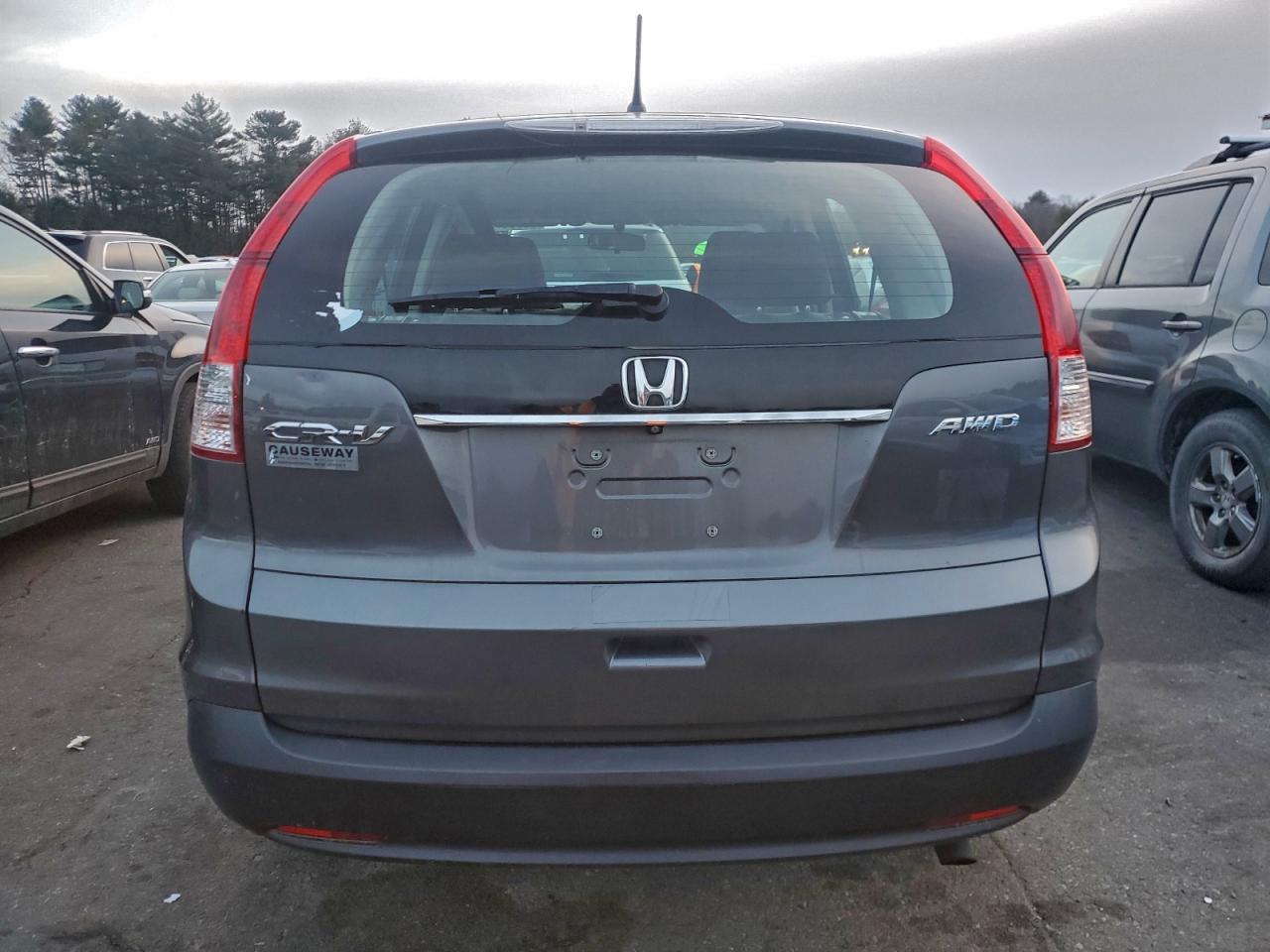 2014 HONDA CR-V LX photo 6