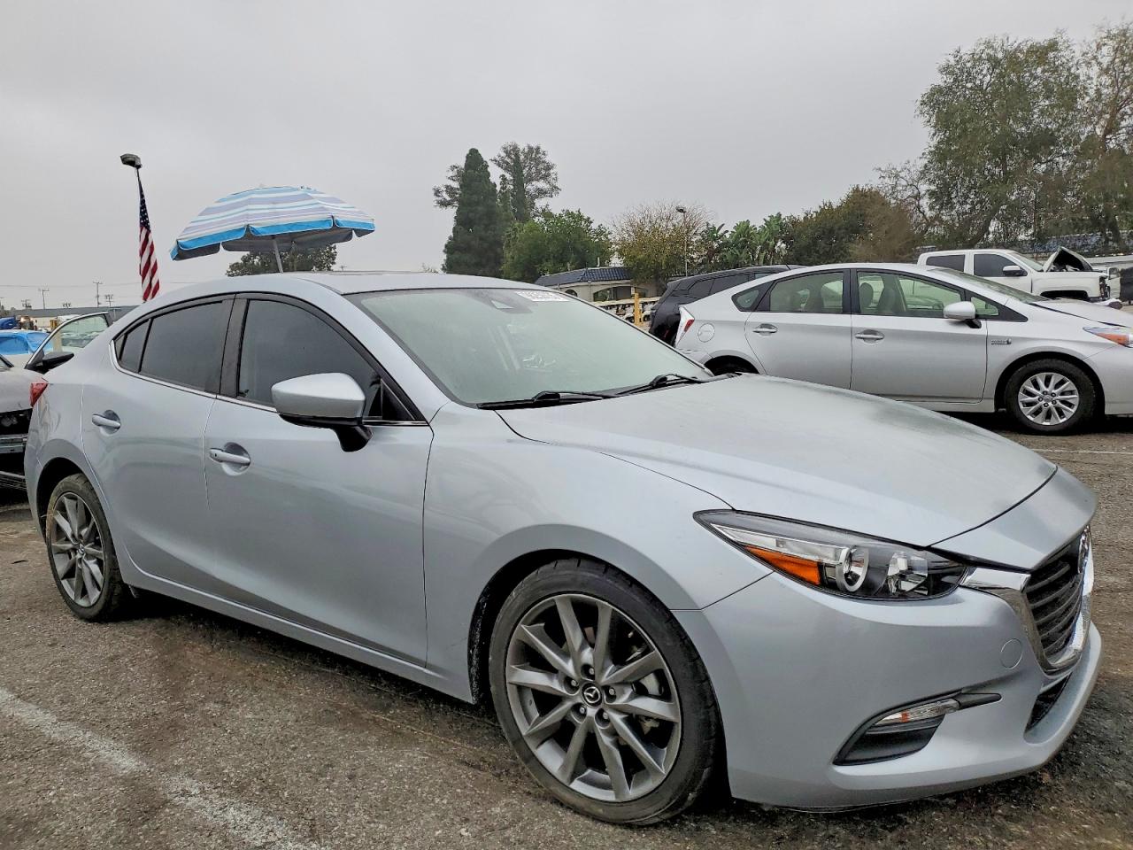 2018 MAZDA 3 TOURING photo 4
