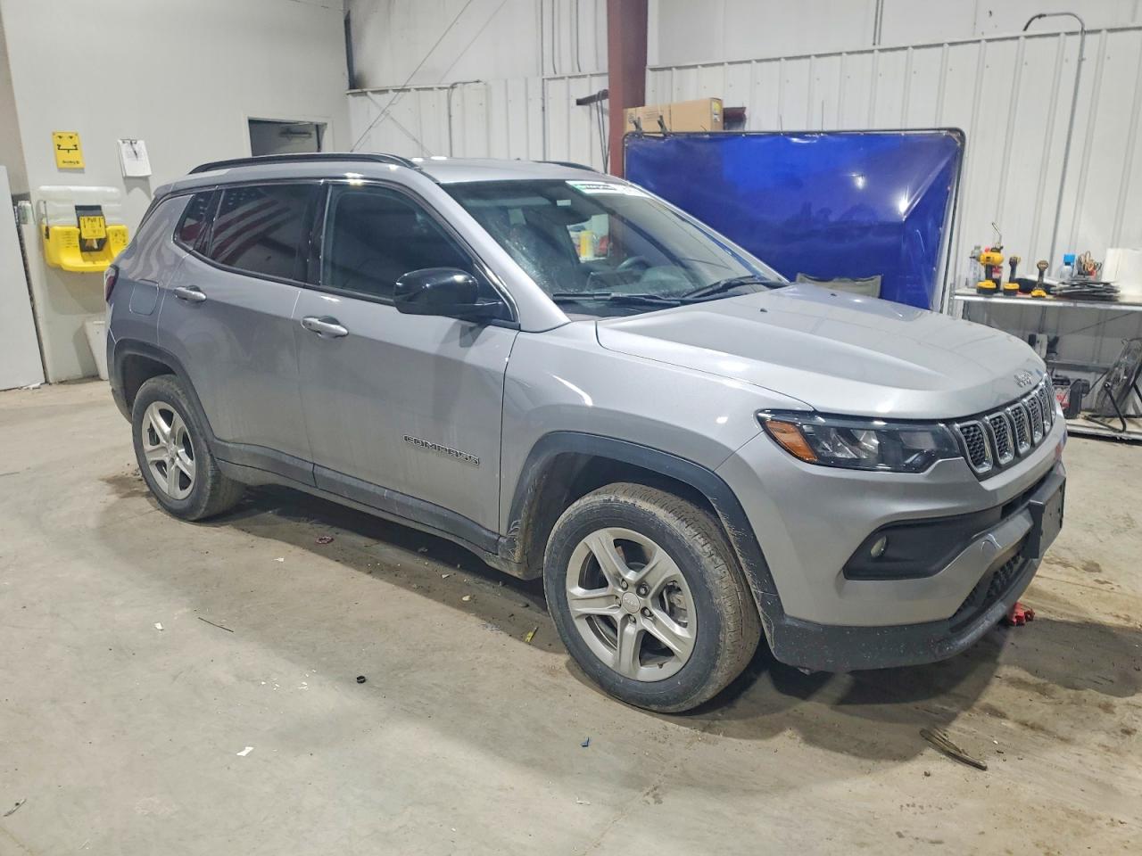2024 JEEP COMPASS LATITUDE photo 4