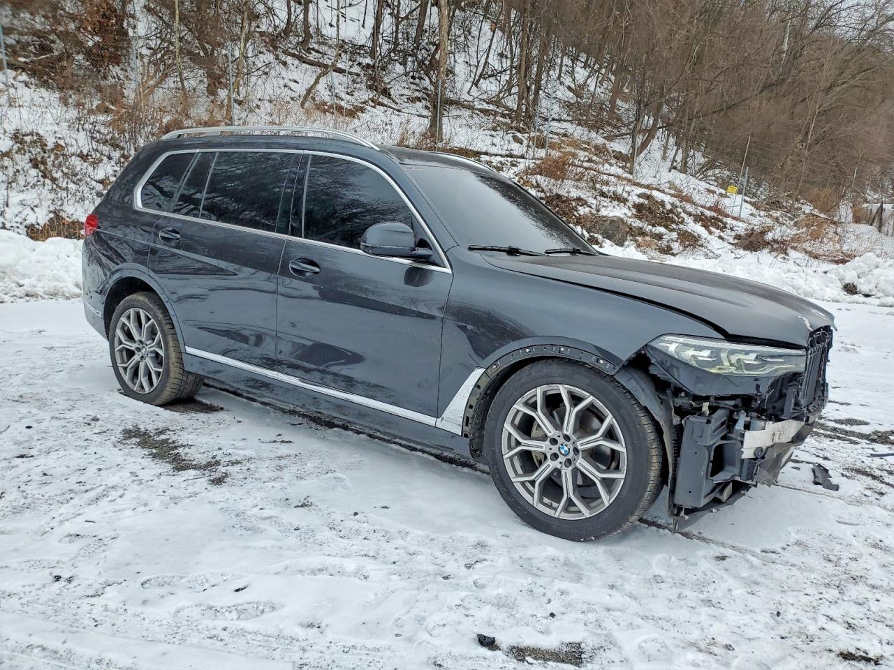 2020 BMW X7 XDRIVE40I photo 4