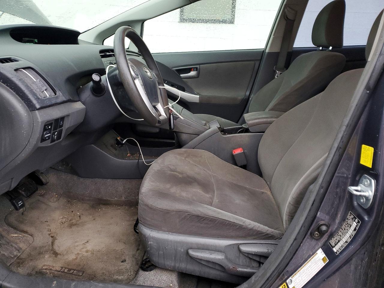 2010 TOYOTA PRIUS photo 7