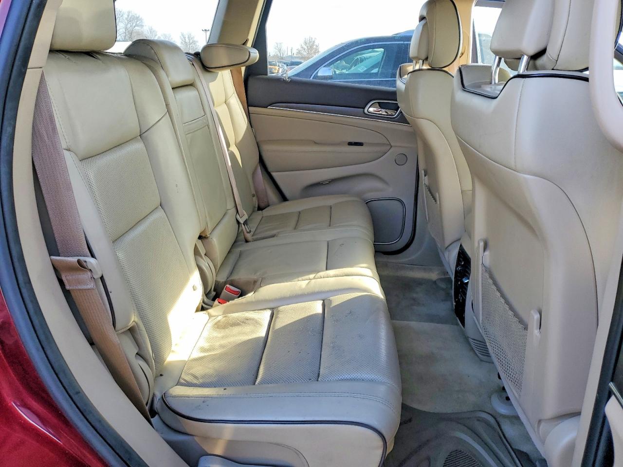 2018 JEEP GRAND CHEROKEE OVERLAND photo 11