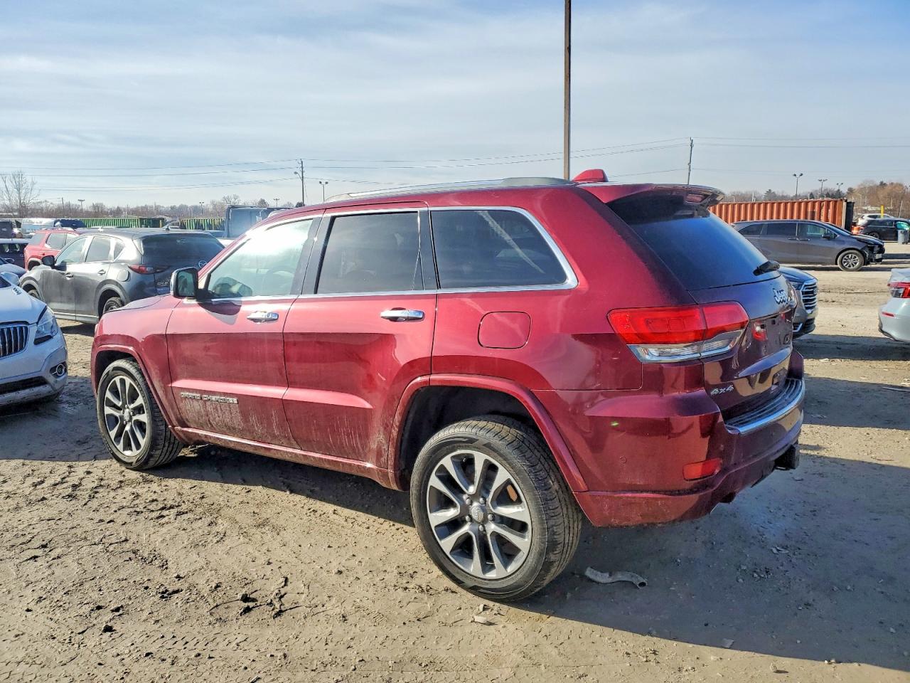 2018 JEEP GRAND CHEROKEE OVERLAND photo 2
