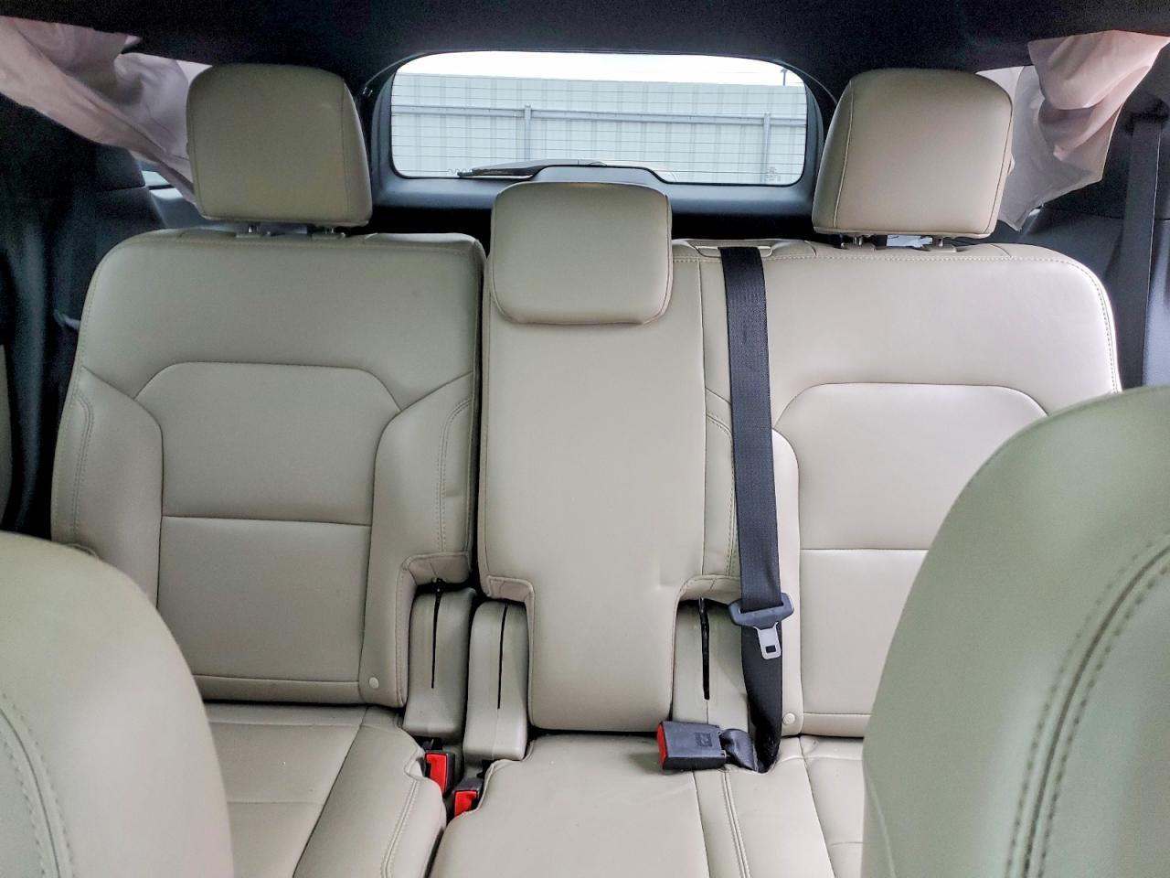 2019 FORD EXPLORER XLT photo 19