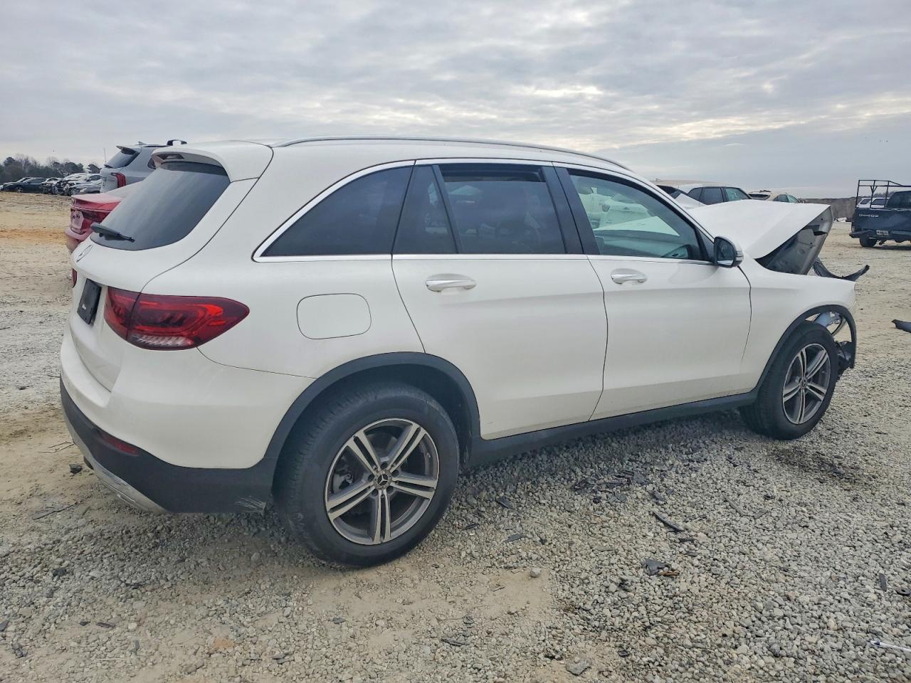 2020 MERCEDES-BENZ GLC 300 photo 3
