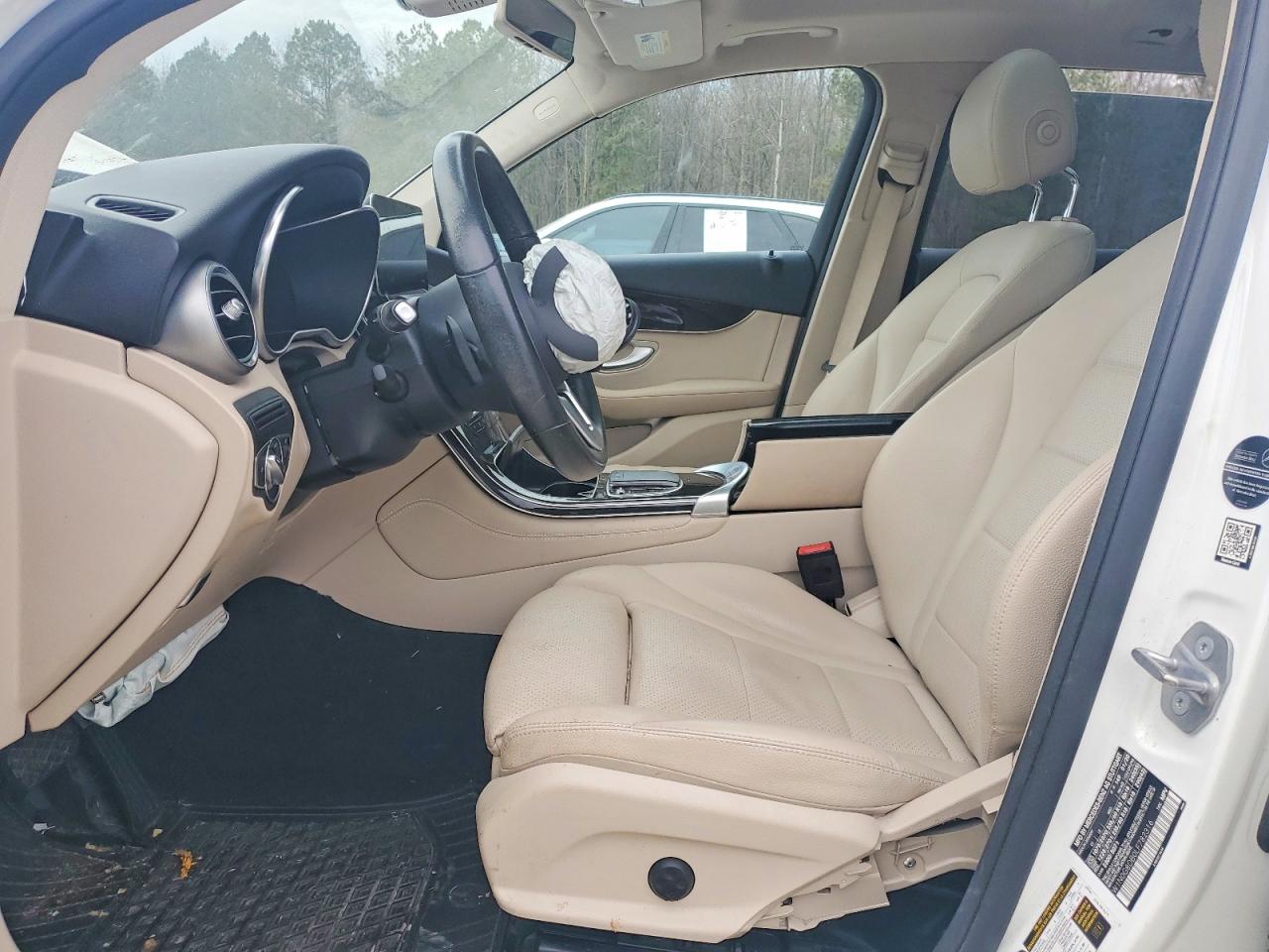 2020 MERCEDES-BENZ GLC 300 photo 7