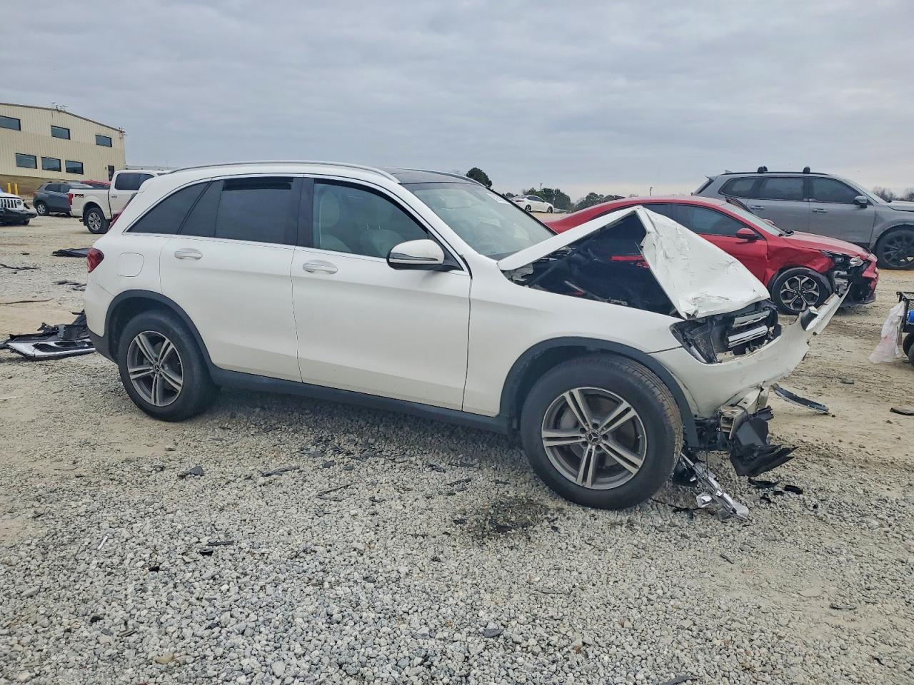 2020 MERCEDES-BENZ GLC 300 photo 4