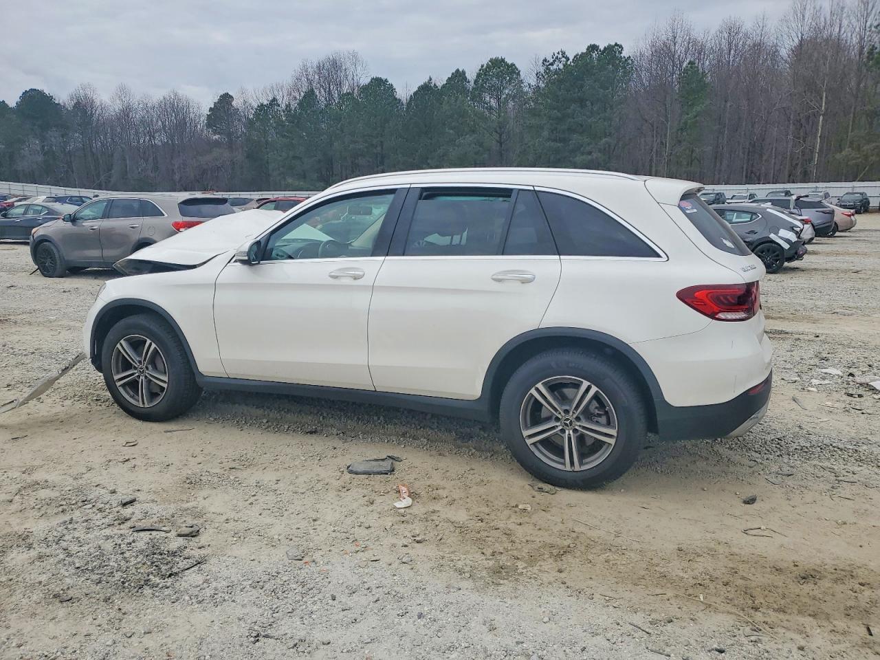 2020 MERCEDES-BENZ GLC 300 photo 2
