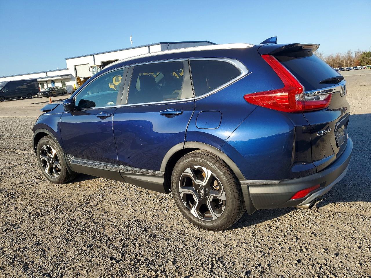 2018 HONDA CR-V TOURING photo 2