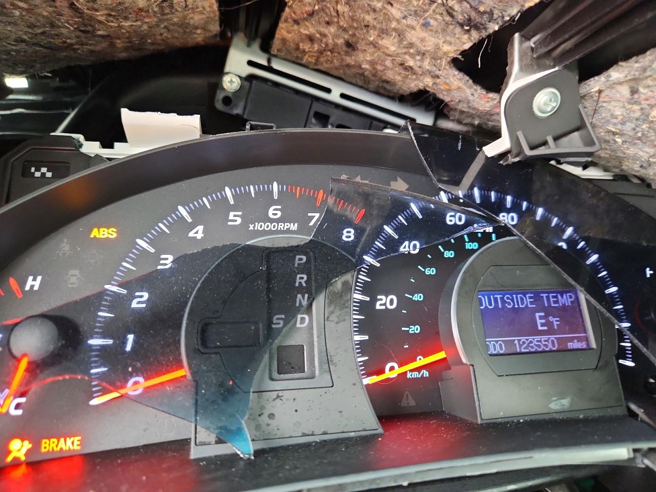 2011 TOYOTA CAMRY BASE photo 9
