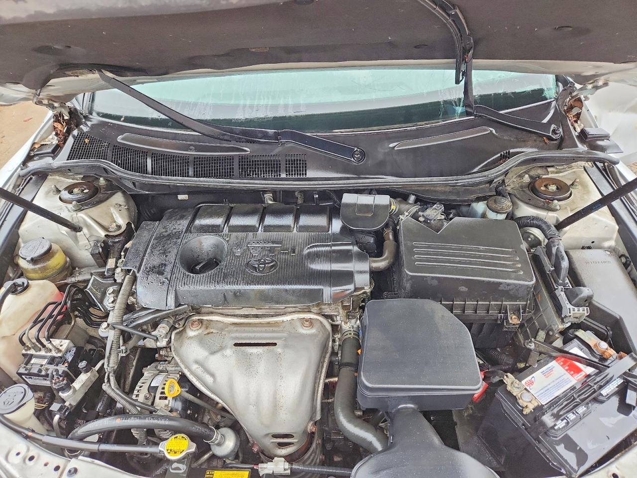 2011 TOYOTA CAMRY BASE photo 11