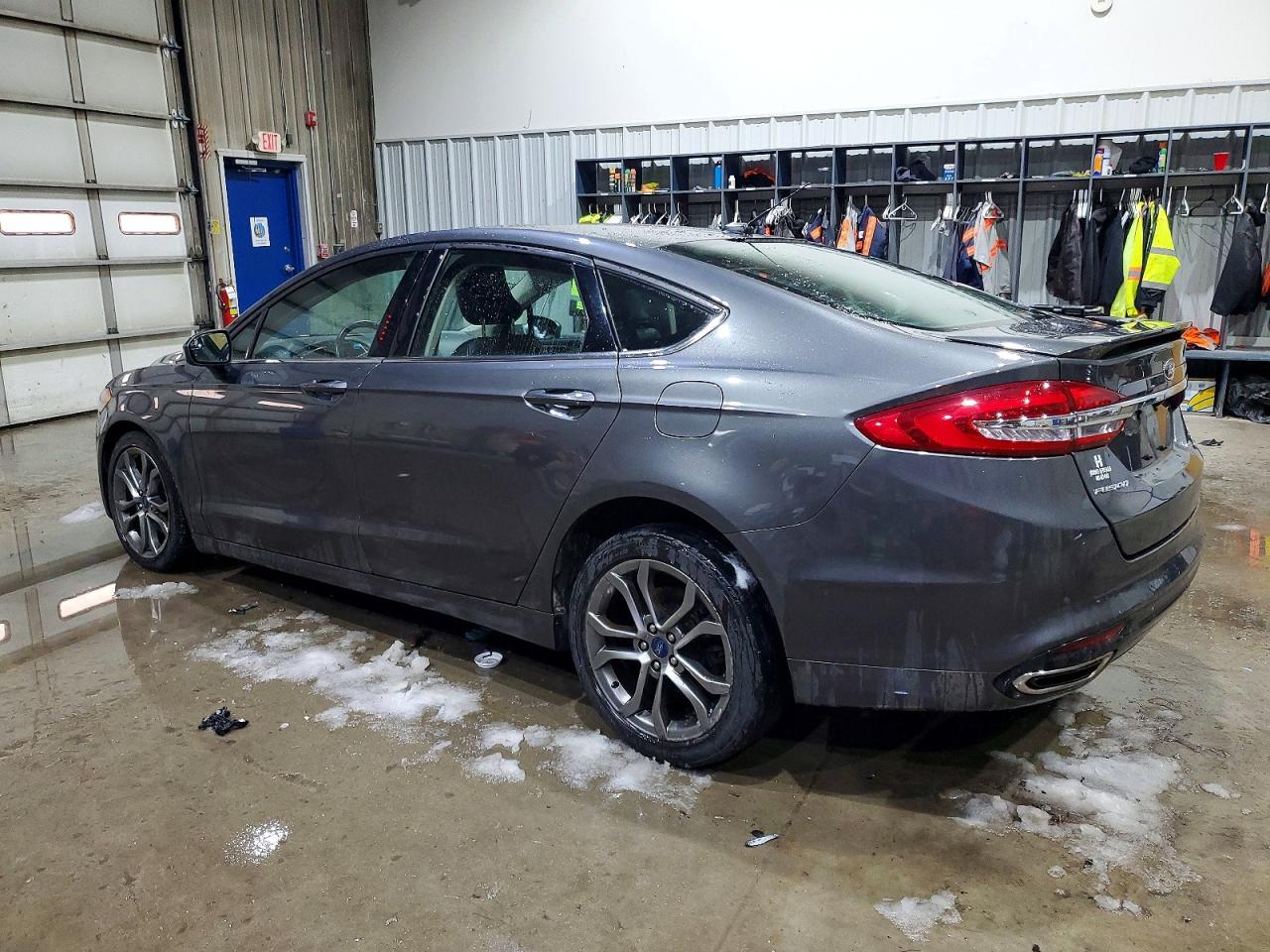 2017 FORD FUSION SE photo 2
