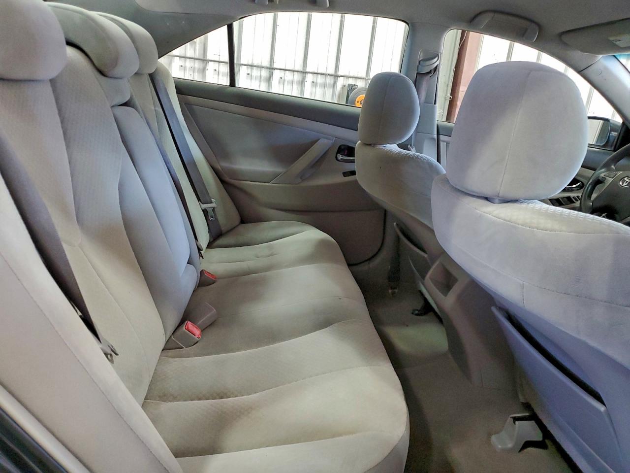 2009 TOYOTA CAMRY BASE photo 10
