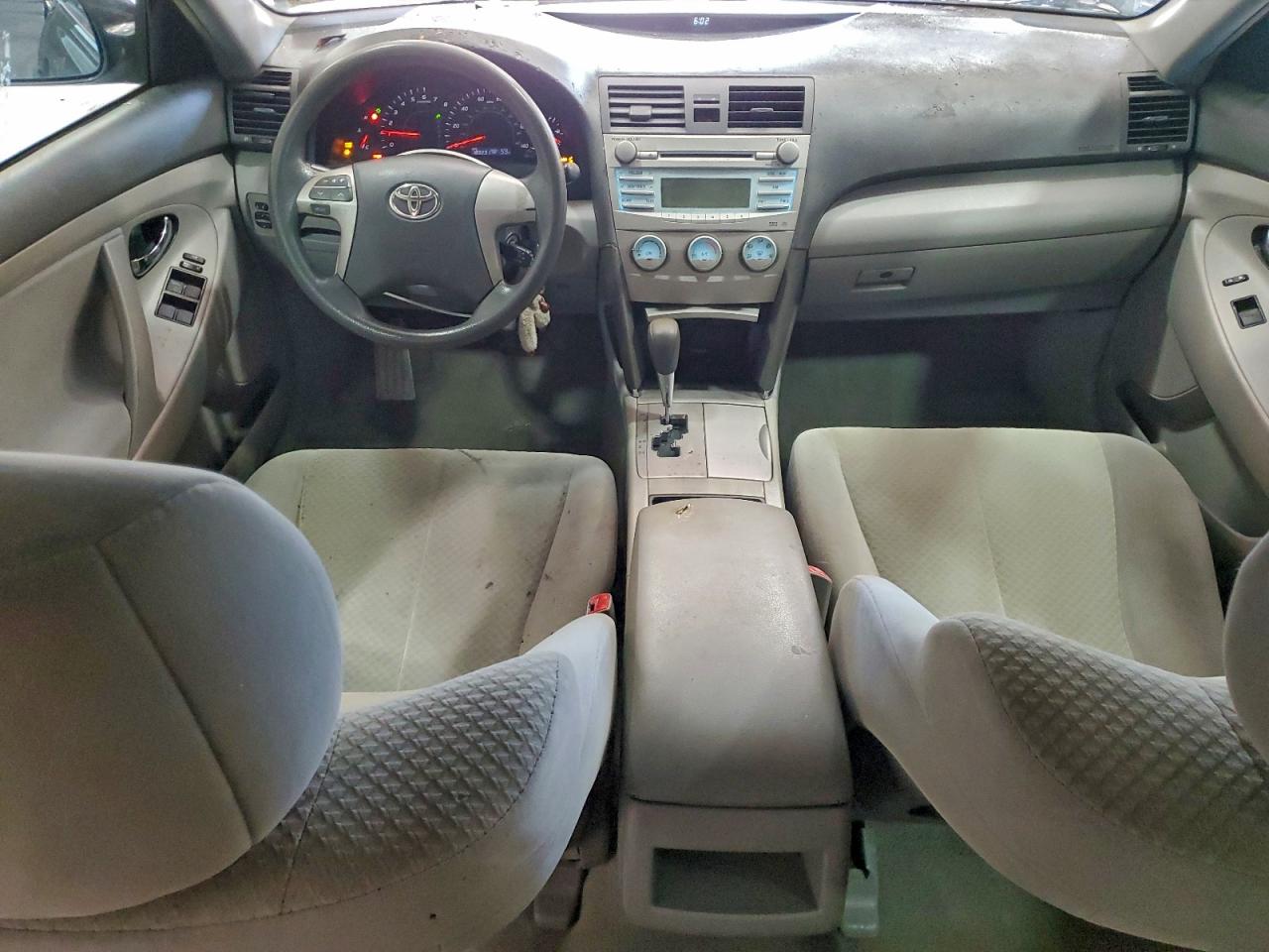 2009 TOYOTA CAMRY BASE photo 8