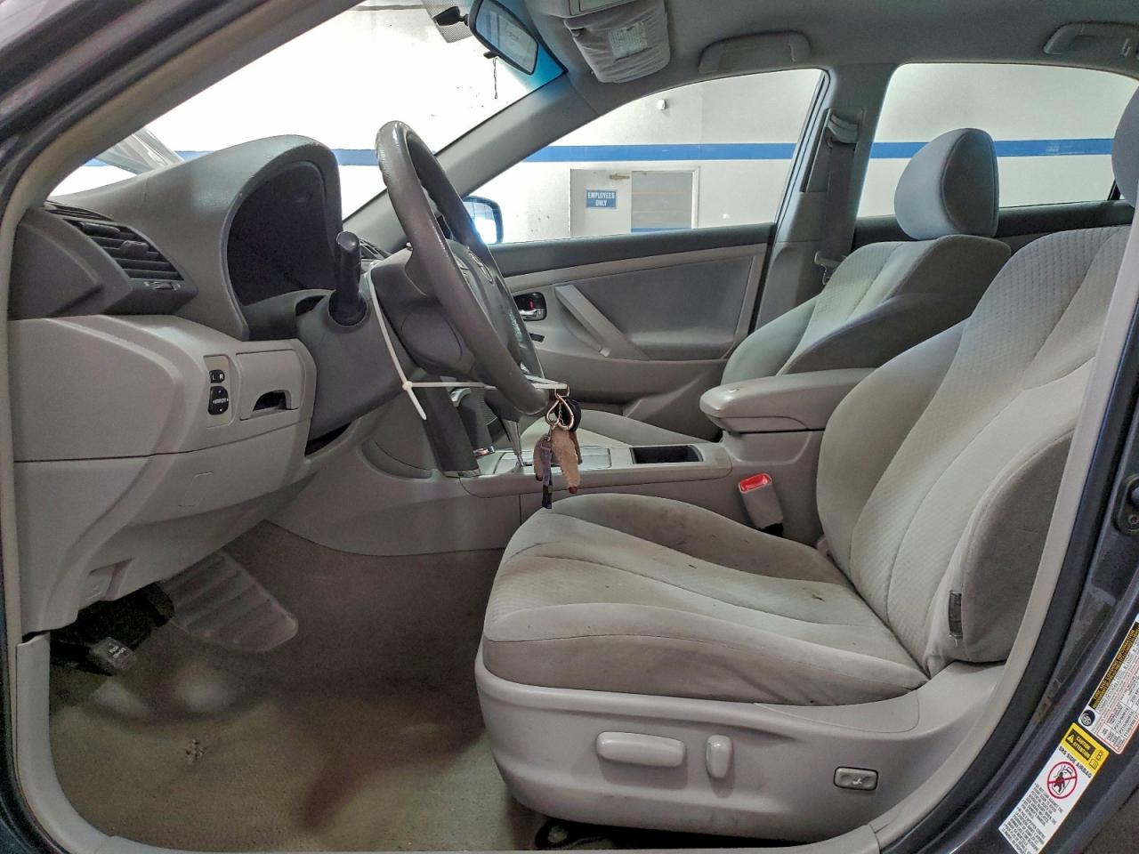 2009 TOYOTA CAMRY BASE photo 7