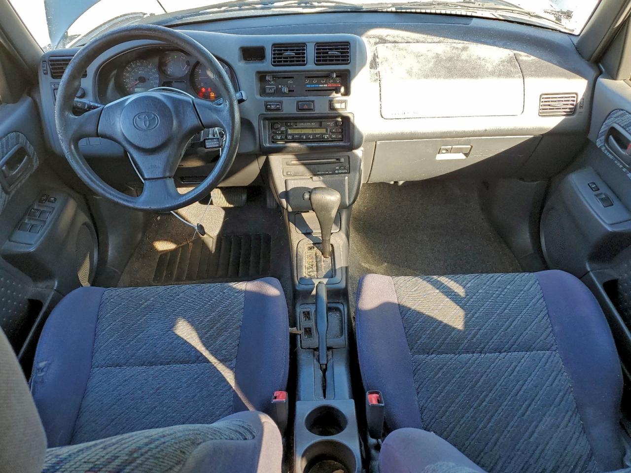 2000 TOYOTA RAV4 photo 8