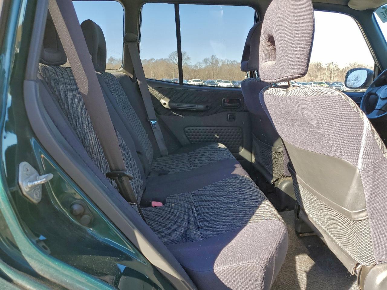 2000 TOYOTA RAV4 photo 11
