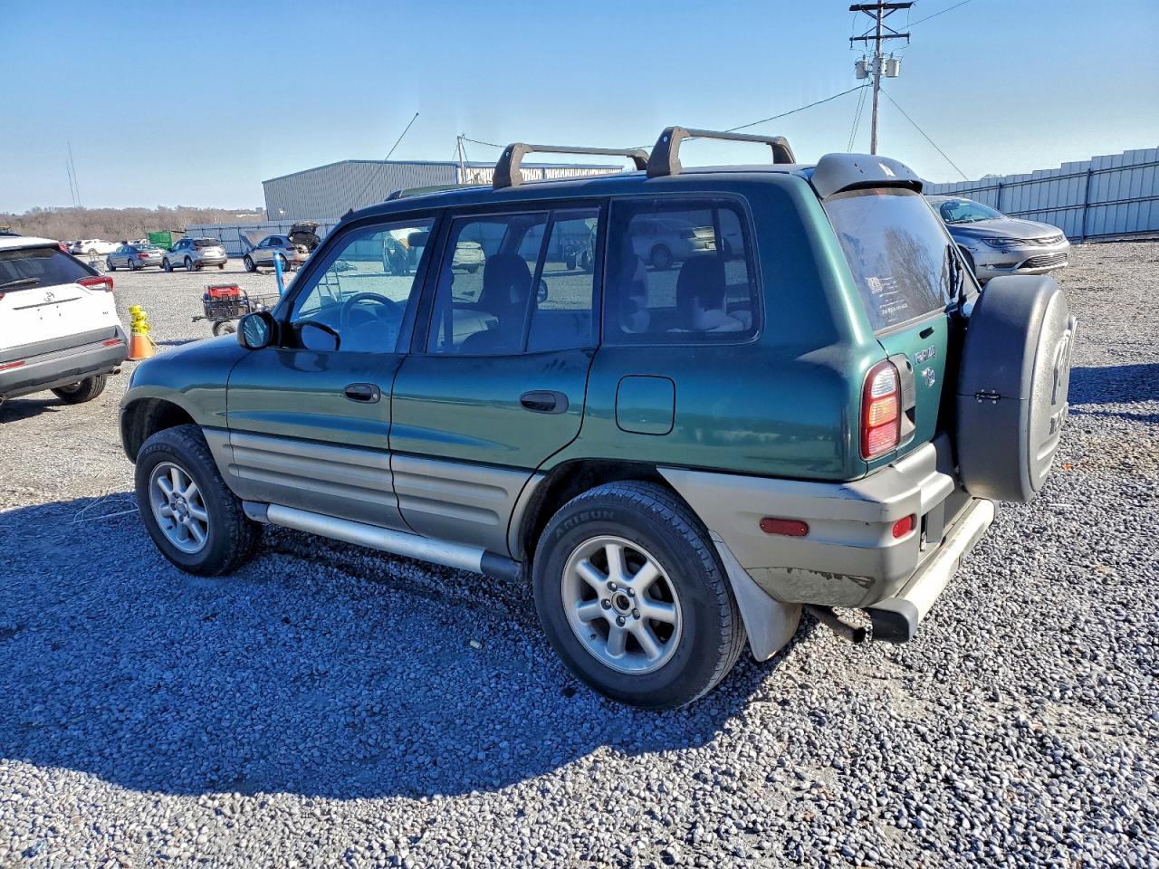 2000 TOYOTA RAV4 photo 2
