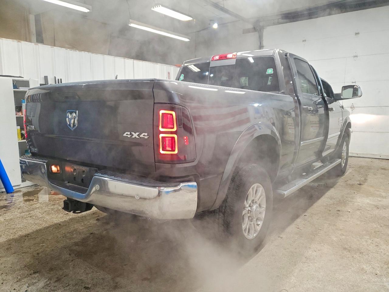 2016 RAM 2500 LARAMIE photo 3